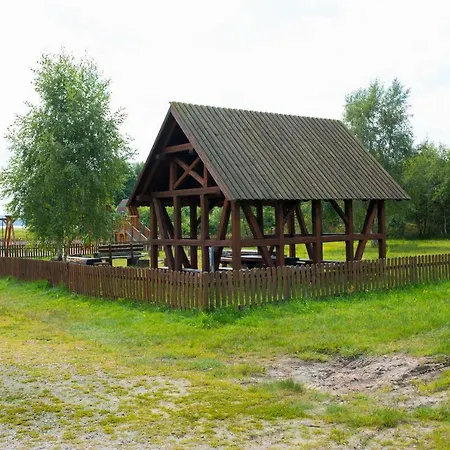 Nad Jeziorem/seehaus 1a אכסניה Letowo (West Pomeranian)